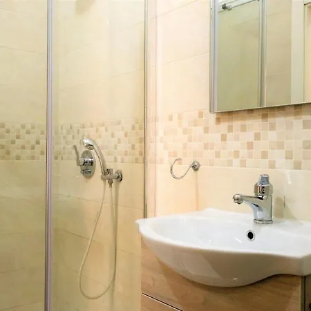 Queen 20 - Private Duomo