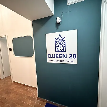 Maison d'hôtes Queen 20 - Private Duomo 3*