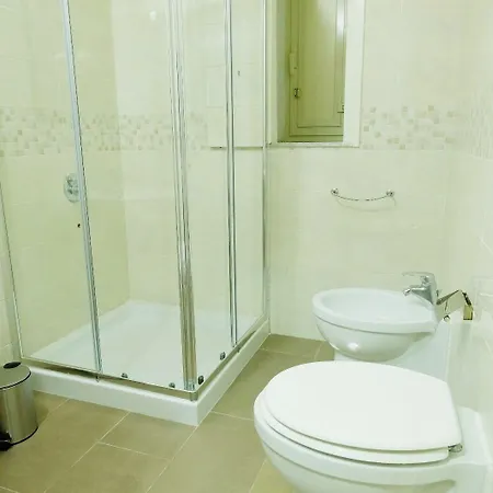 Queen 20 - Private Duomo Naples