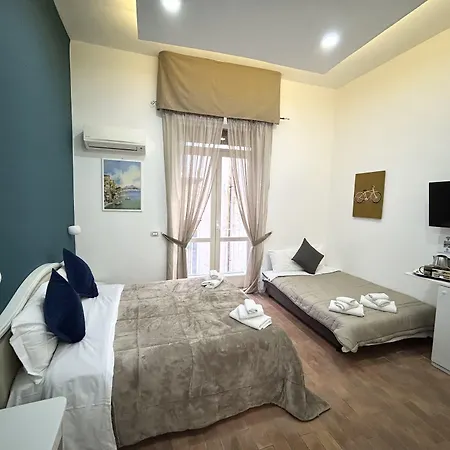 Maison d'hôtes Queen 20 - Private Duomo Naples