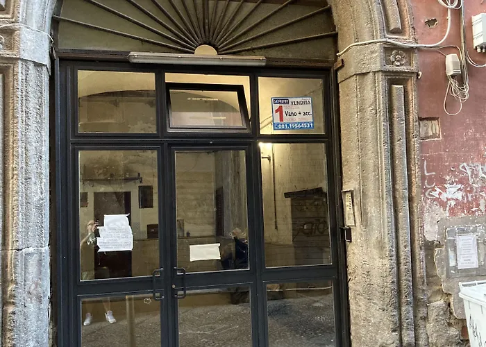 Queen 20 - Private Duomo 3* 나폴리