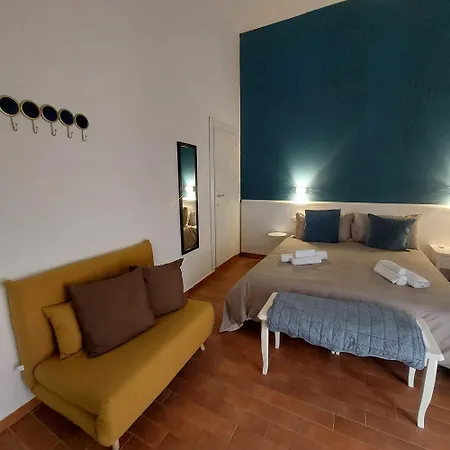 Queen 20 - Private Duomo Napoli